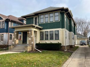 2566 N 68th St, Wauwatosa, WI 53213
