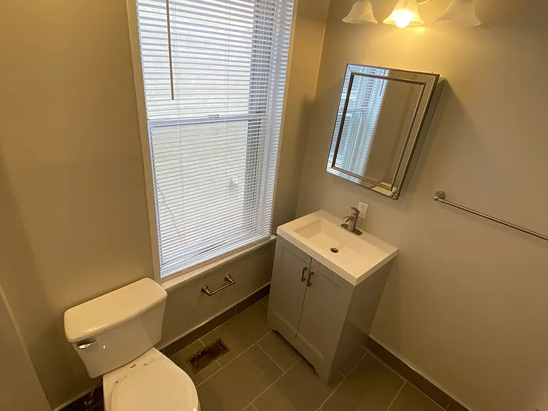 4044 Sansom St #H — Photo 8