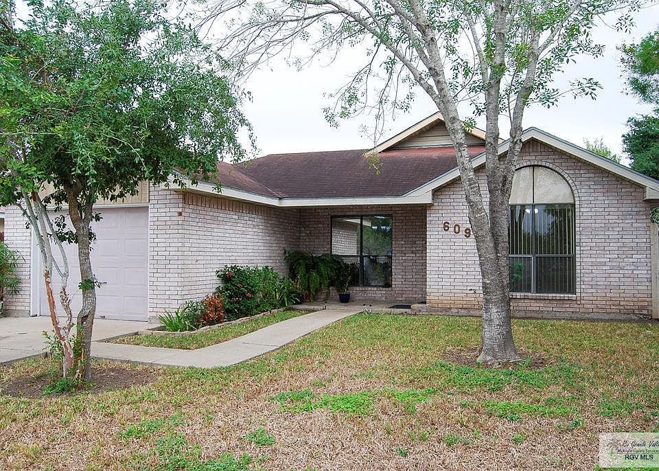 1st image of 609 Gulfwind Way