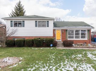 565 Stonehaven Dr, Lexington, KY 40505