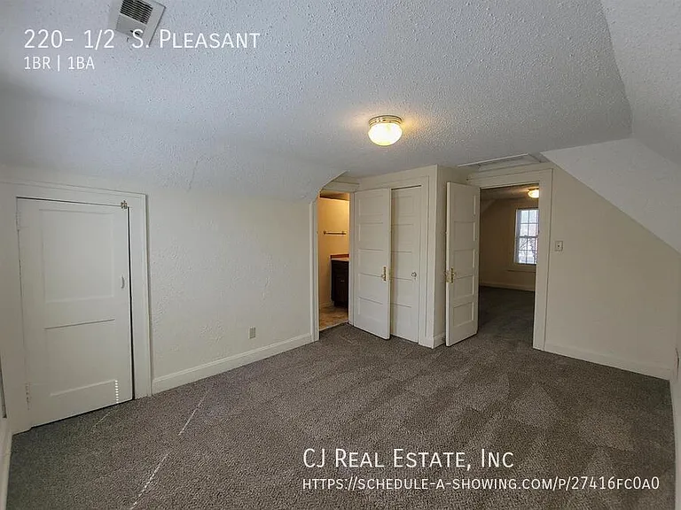 220 1/2 S Pleasant St — Photo 7