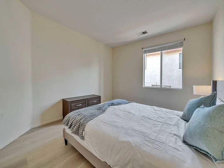 21585 Del Amo St — Photo 23
