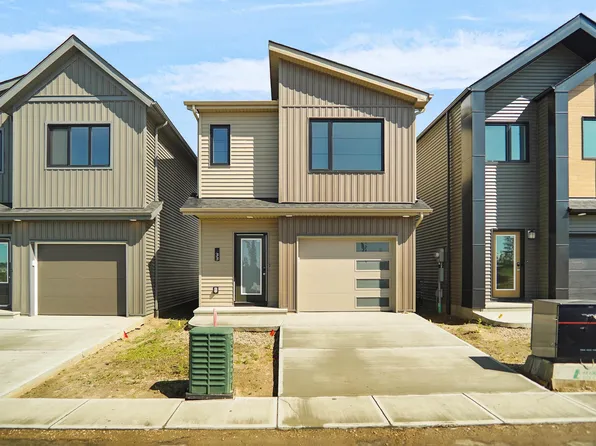 1430 Aster Way NW #33, Edmonton, AB T6T 2T3