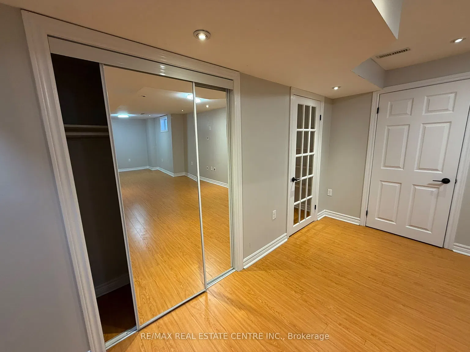 1 bed, $1,680 — Photo 2
