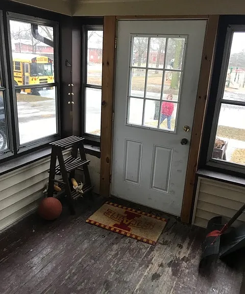 307 S Maple Ave — Photo 2