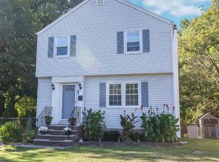23 Sally St, Bloomingdale, NJ 07403