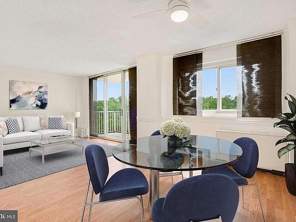 Spacious Dining and Living room.