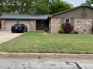 5605 Jane Anne St, Haltom City, TX 76117