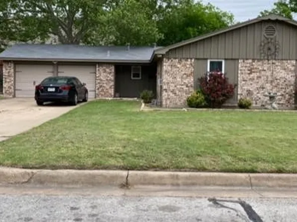 5605 Jane Anne St, Haltom City, TX 76117