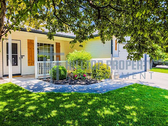 2nd image of 2011 S Candlewood Dr