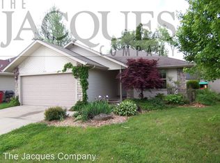 1614 E Adams St, Springfield, MO 65803