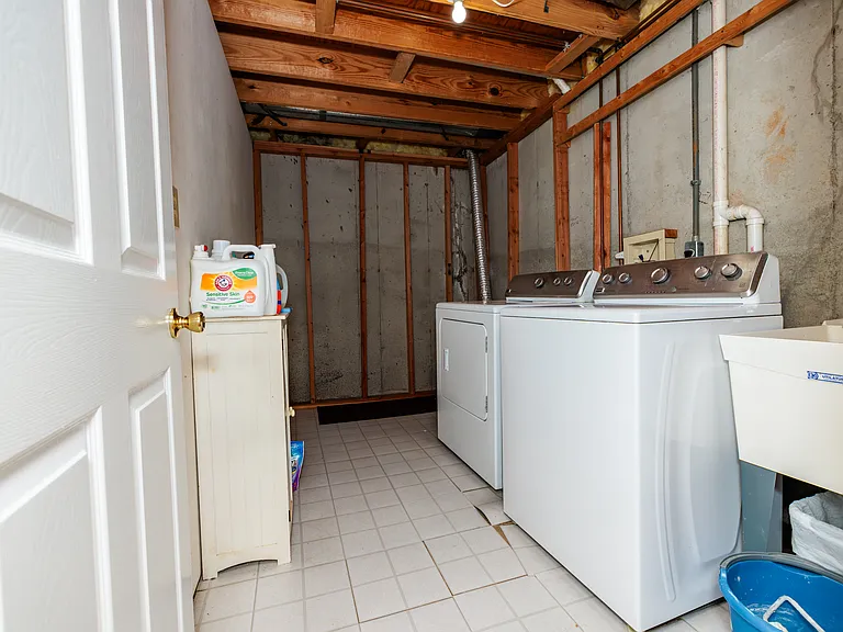 3411 Sample Way — Photo 25