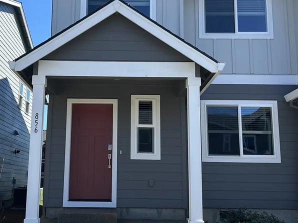 842 Sifuentez Ct, Woodburn, OR 97071