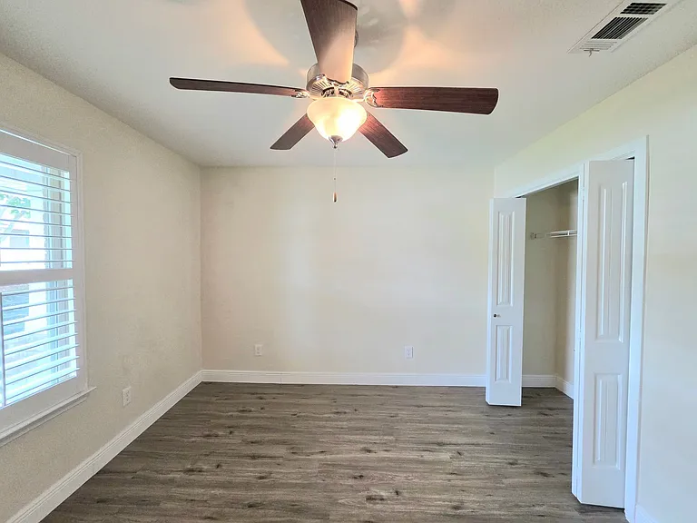 5625 Shooting Star Ct — Photo 10