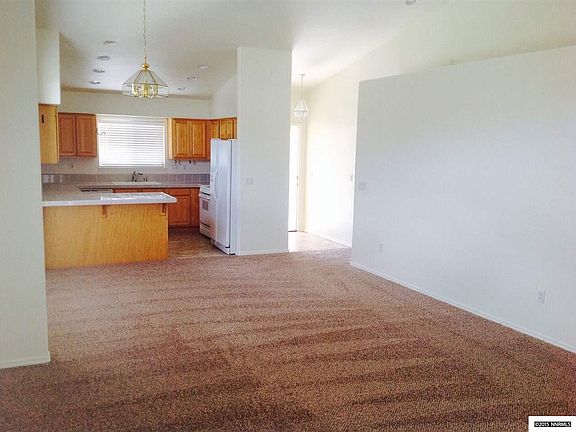 4th image of 2180 Rockin Robin Dr