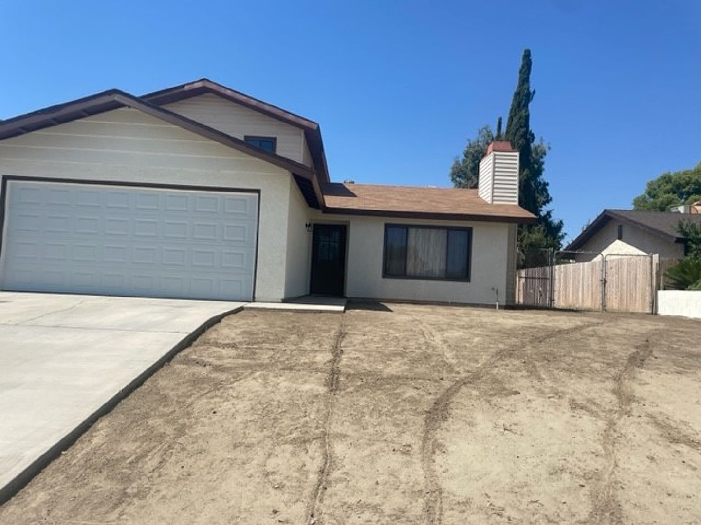 2308 Teresa Ct, Bakersfield, CA 93304 | Zillow