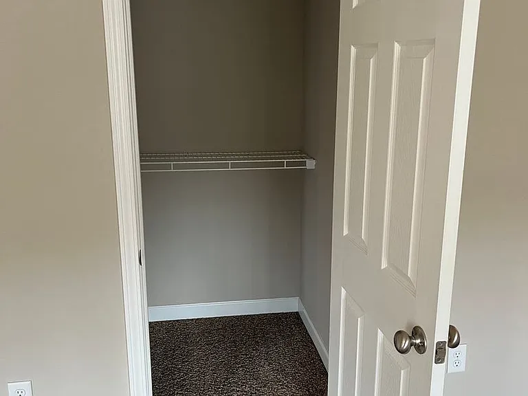736 Village Creek Dr — Photo 14