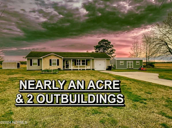 4933 White Oak River Road, Maysville, NC 28555