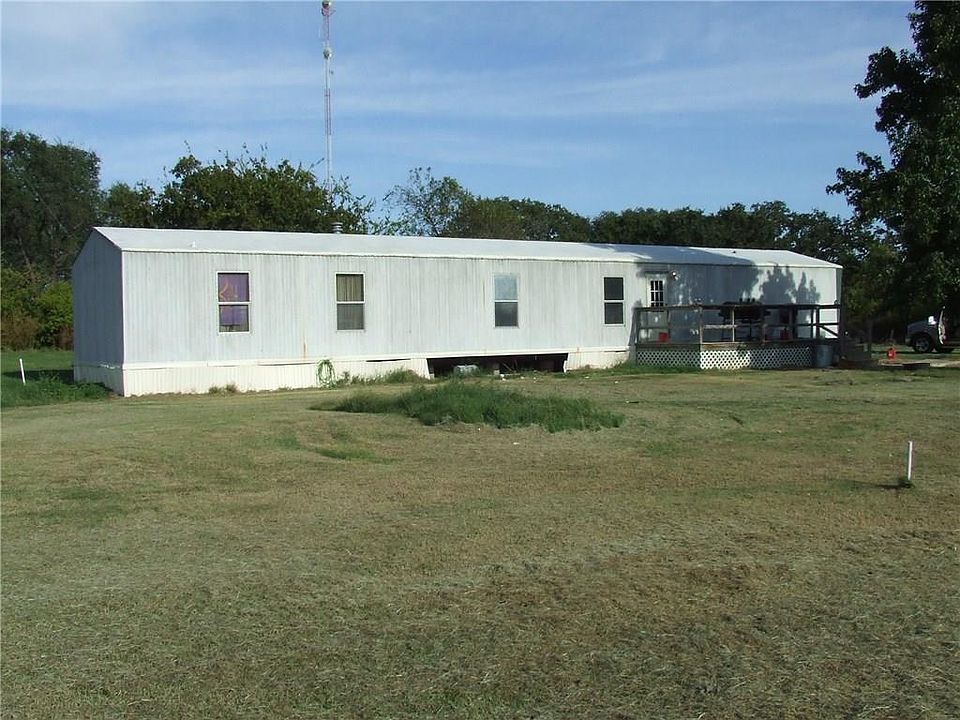 1st image of 9000 Rowena Ln