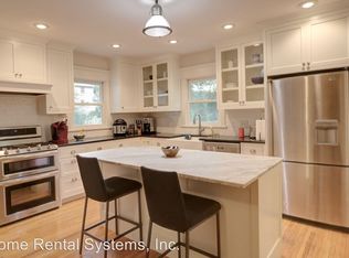 141 Bell St, Excelsior, MN 55331