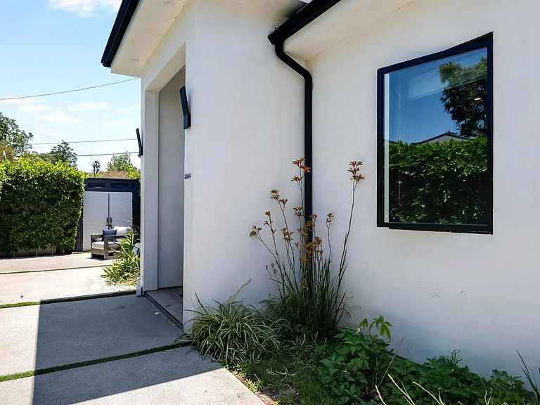 23262 Gonzales Dr — Photo 54