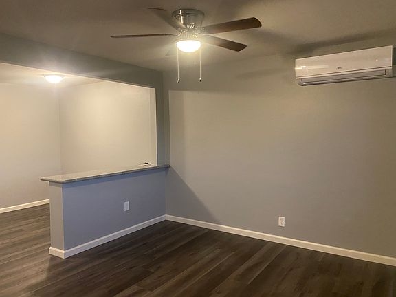3rd image of 24953 Fir Ave