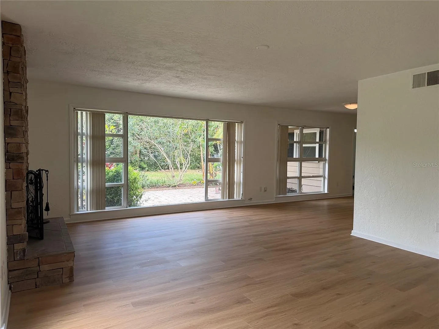 3 Bedroom 2 Bath Single Family Home w/Garage & Bonus Room — Photo 3