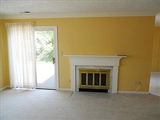 4th image of 4940 Windridge Dr
