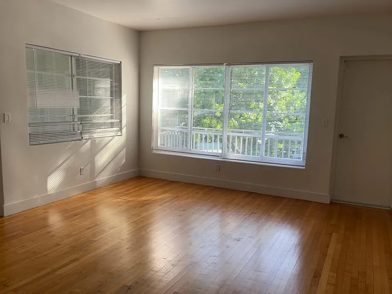 850 Meridian Ave #16 — Photo 4