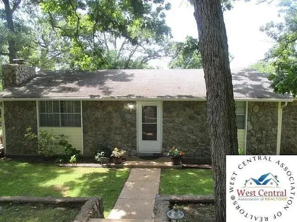 26053 Santa Barbara Dr, Edwards, MO 65326