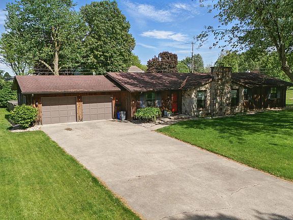 2nd image of 750 Susan Dr