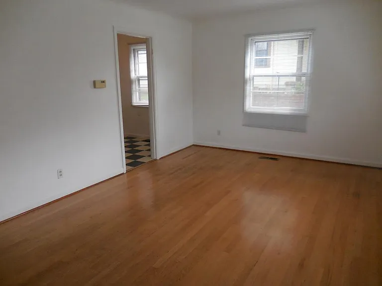 4121 SE Ellis St — Photo 3