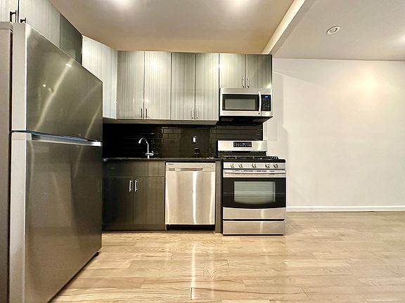 5th image of 29 Saint Nicholas Ave #1RF