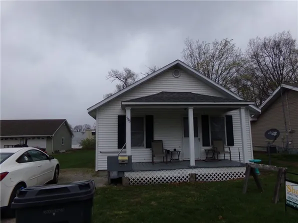 523 W South 7th St, Shelbyville, IL 62565