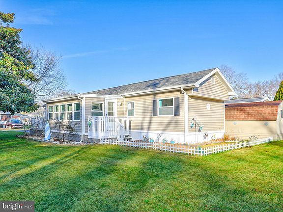 2nd image of 23747 Driftwood Ln