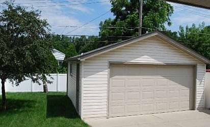 3rd image of 25342 Clairview Dr