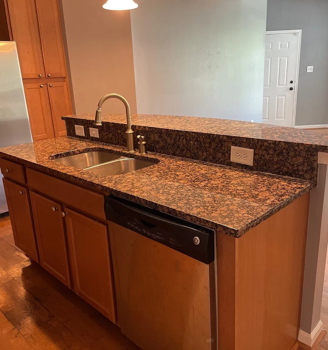 3 bedroom condo in Hanover — Photo 3