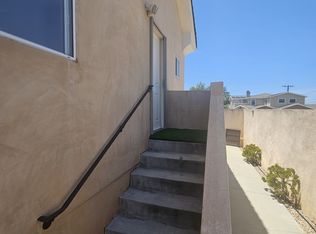 214 Elm Rd, Thousand Oaks, CA 91320