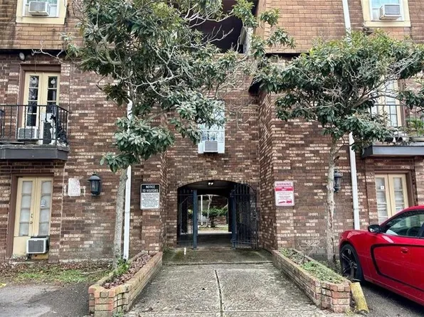 6220 Riverside Dr APT 556, Metairie, LA 70003