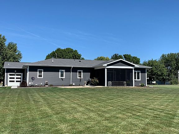 3rd image of 402 Frette Dr