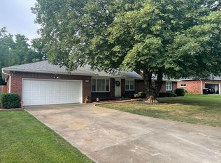 723 W Katella St, Springfield, MO 65807