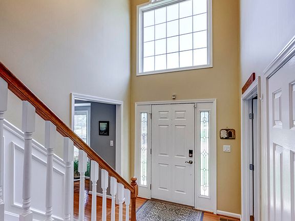 2nd image of 3904 Spring Valley Way
