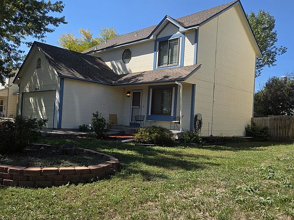 4th image of 3860 Valley View St