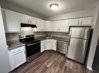 34 Fenwick Dr #34, Farmington, CT 06032