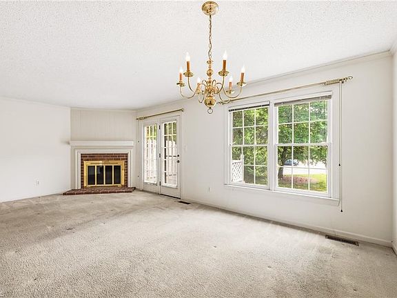 5th image of 889 Brookleigh Ct