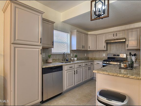 3rd image of 10798 Adin St