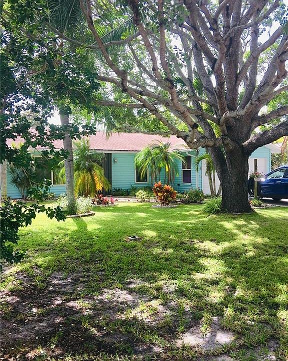 1st image of 1220 SE 22nd Ave
