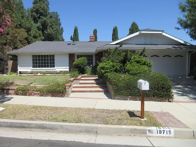 18715 Braemore Rd — Photo 30