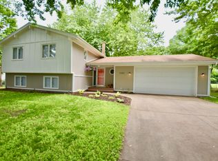 9281 E Staring Ln, Eden Prairie, MN 55347