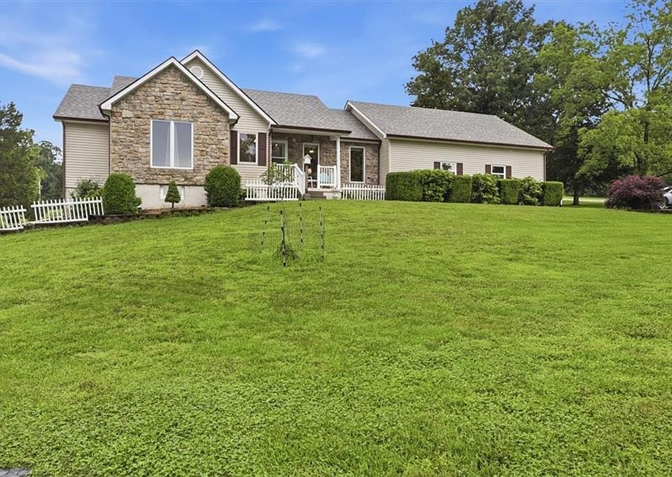 1st image of 32384 Fertile Rd